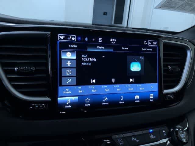 Thumbnail: 2025 Chrysler Pacifica - 29