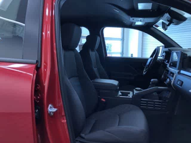 2026 Toyota Tacoma SR5 - Photo 15