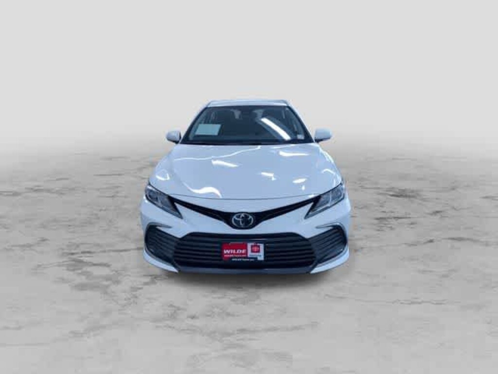 Used 2022 Toyota Camry LE Car