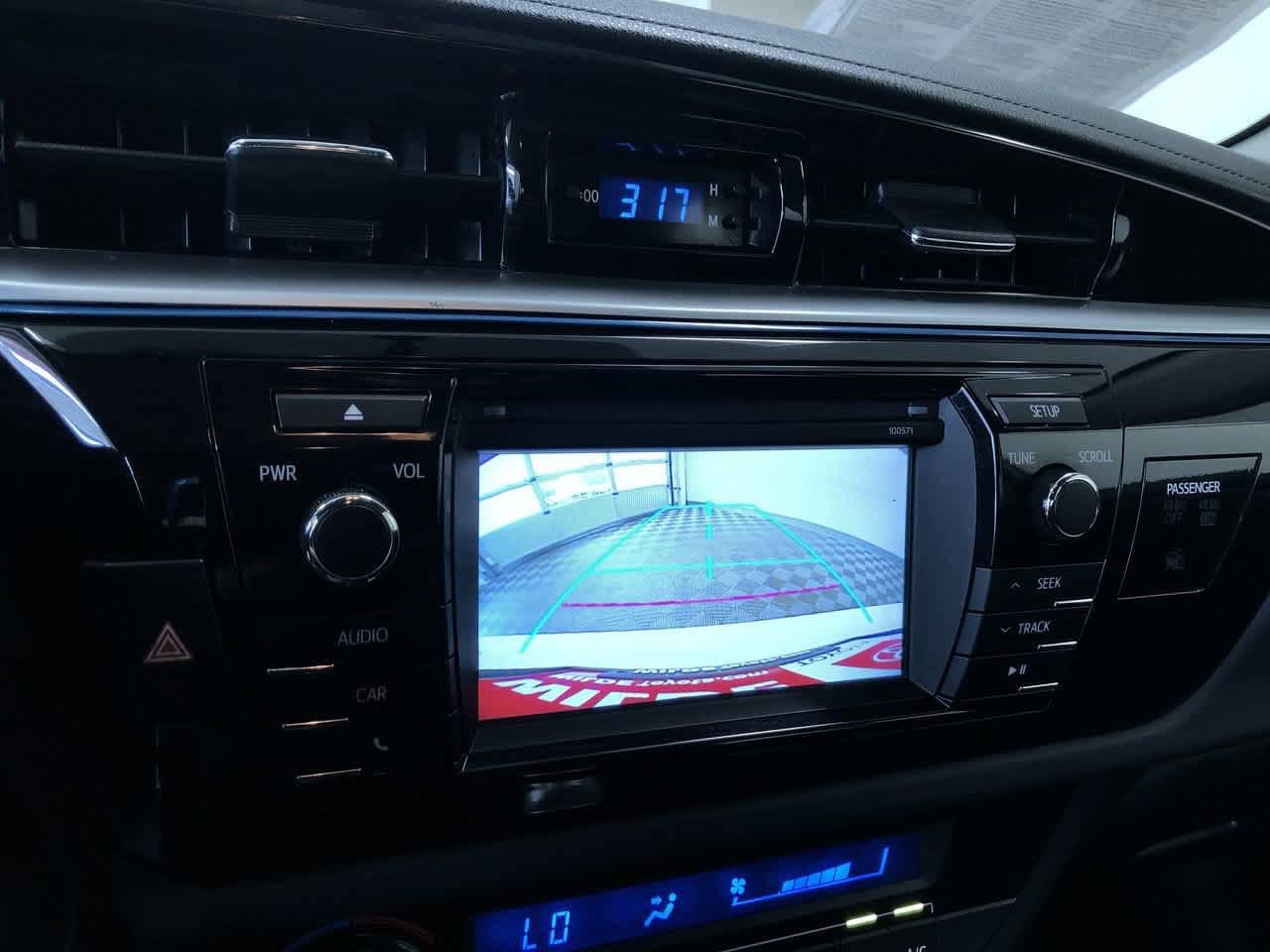 Thumbnail: 2016 Toyota Corolla - 28