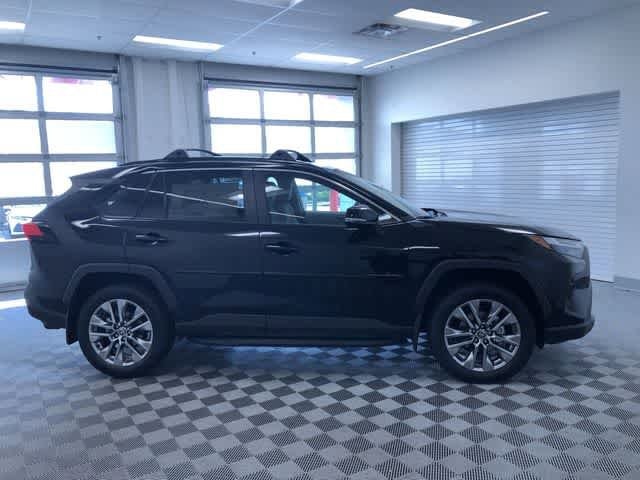 Thumbnail: 2025 Toyota RAV4 - 15