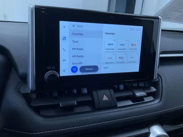 Thumbnail: 2025 Toyota RAV4 - 28