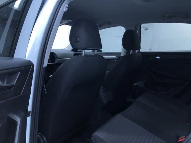 Thumbnail: 2022 Volkswagen Jetta - 18