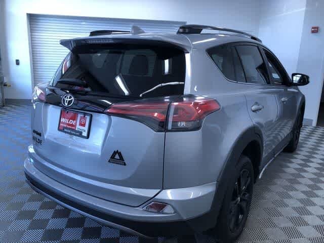 Thumbnail: 2018 Toyota RAV4 - 36