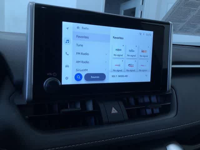 Thumbnail: 2025 Toyota RAV4 - 28