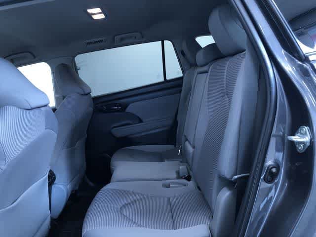 Thumbnail: 2023 Toyota Highlander - 20