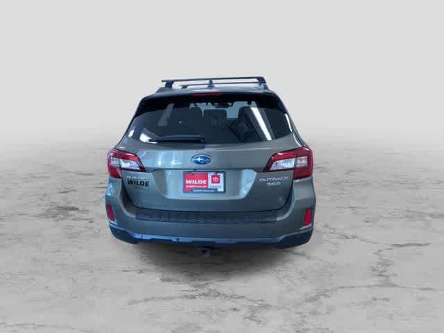 Thumbnail: 2017 Subaru Outback - 9