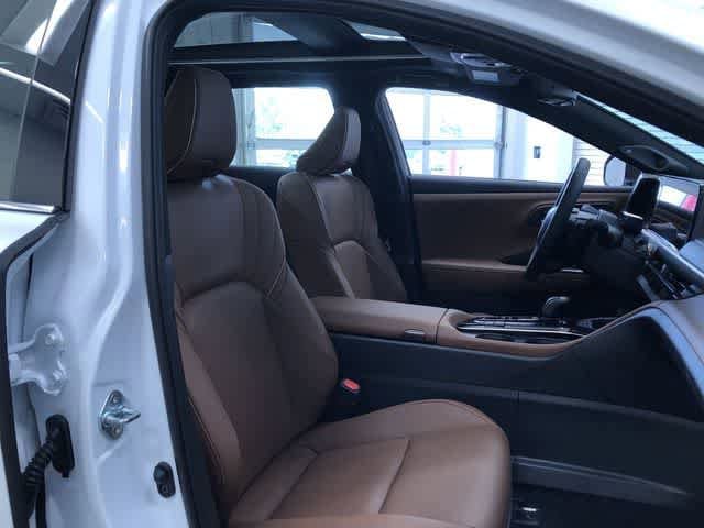 Thumbnail: 2026 Toyota Crown Signia - 21