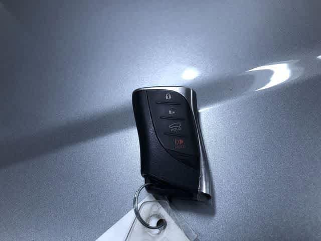 Thumbnail: 2020 Lexus GX - 32