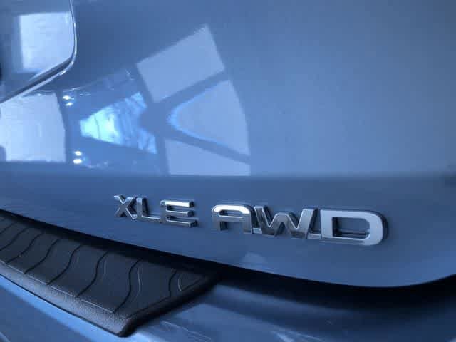 Thumbnail: 2022 Toyota Highlander - 15