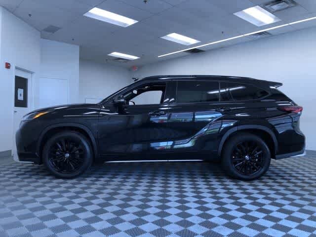 Thumbnail: 2025 Toyota Highlander - 11
