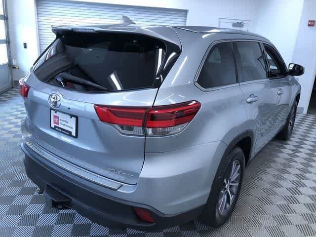 Thumbnail: 2019 Toyota Highlander - 44