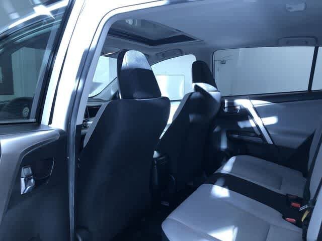 Thumbnail: 2016 Toyota RAV4 - 19