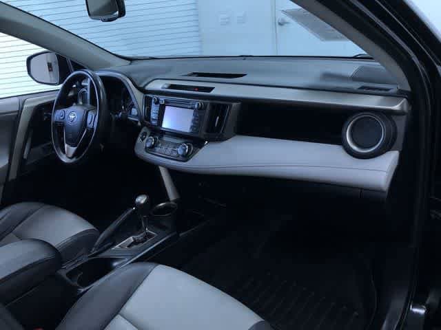 Thumbnail: 2013 Toyota RAV4 - 24