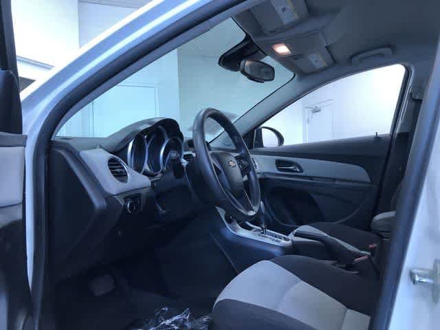 Thumbnail: 2013 Chevrolet Cruze - 11