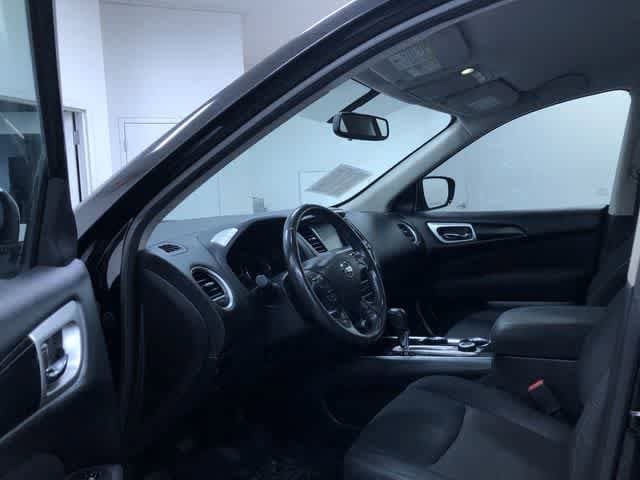 Thumbnail: 2017 Nissan Pathfinder - 11