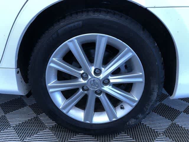 Thumbnail: 2013 Toyota Camry - 17