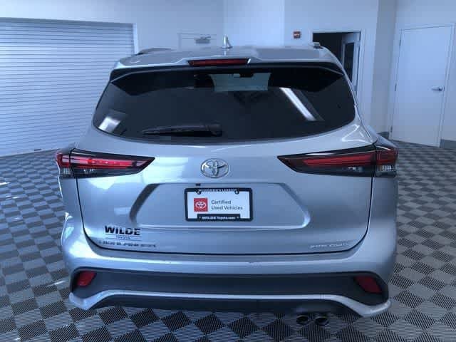 Thumbnail: 2025 Toyota Highlander - 15