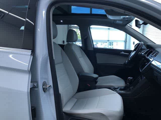 Thumbnail: 2018 Volkswagen Tiguan - 24