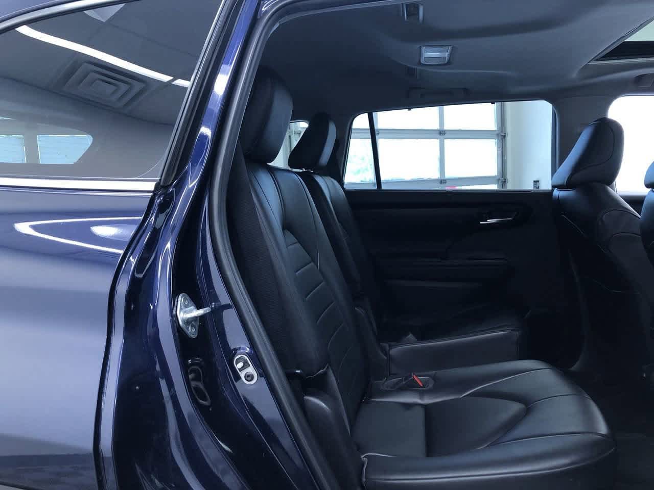 2023 Toyota Highlander XLE 21