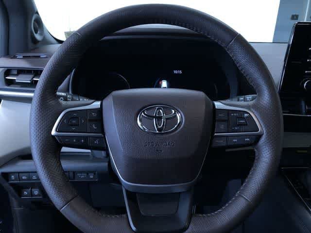 Thumbnail: 2021 Toyota Sienna - 19
