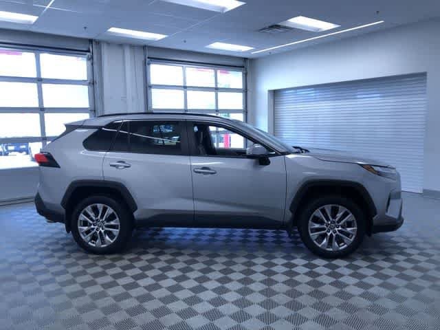 Thumbnail: 2024 Toyota RAV4 - 35