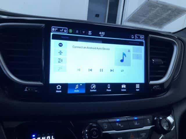 Thumbnail: 2025 Chrysler Pacifica - 30