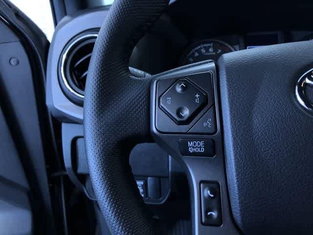 Thumbnail: 2021 Toyota Tacoma - 17