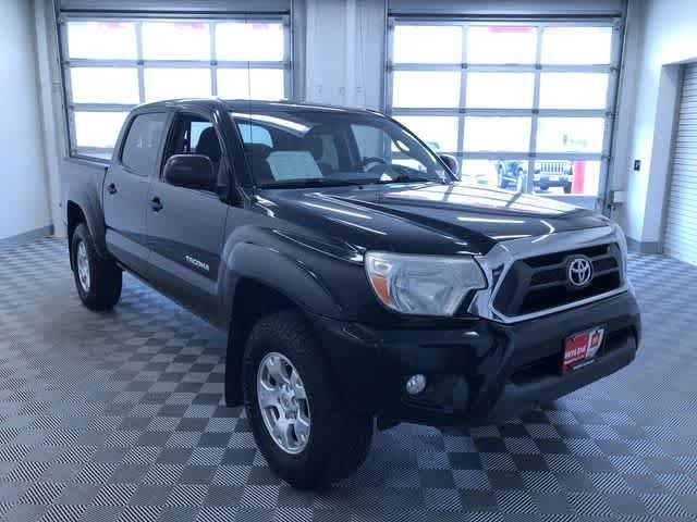 Thumbnail: 2015 Toyota Tacoma - 8