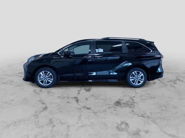 Thumbnail: 2026 Toyota Sienna - 6