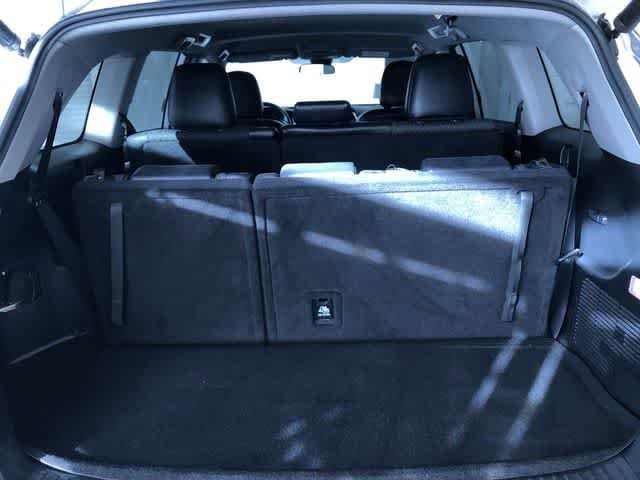 Thumbnail: 2019 Toyota Highlander - 34