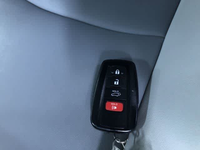 Thumbnail: 2023 Toyota RAV4 - 32