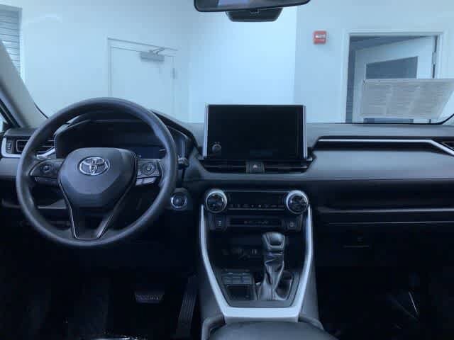 Thumbnail: 2025 Toyota RAV4 - 17