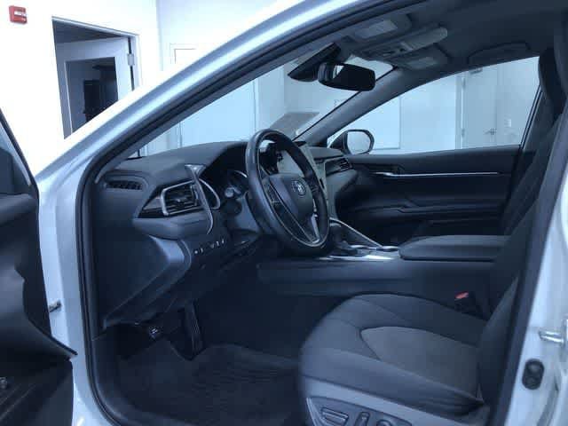 Thumbnail: 2022 Toyota Camry - 10