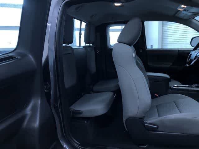 Thumbnail: 2017 Toyota Tacoma - 14