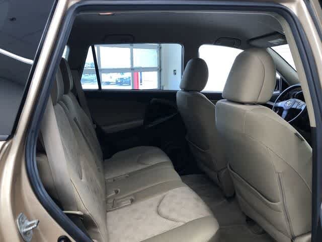 Thumbnail: 2011 Toyota RAV4 - 11