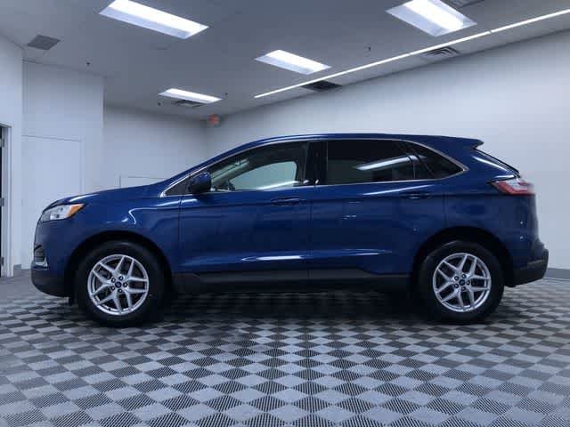 Thumbnail: 2021 Ford Edge - 12