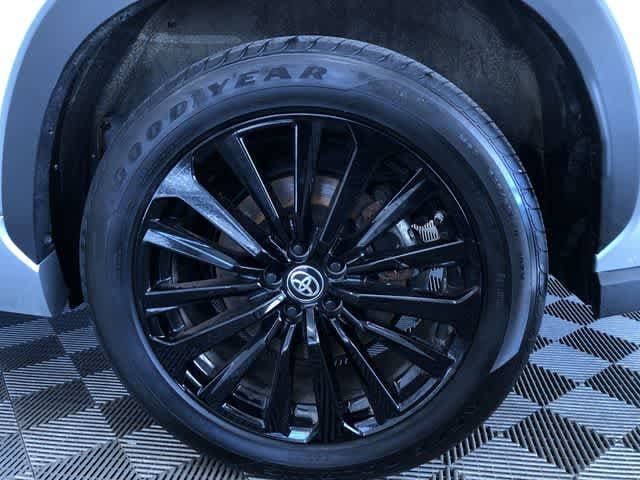 Thumbnail: 2025 Toyota Highlander - 19