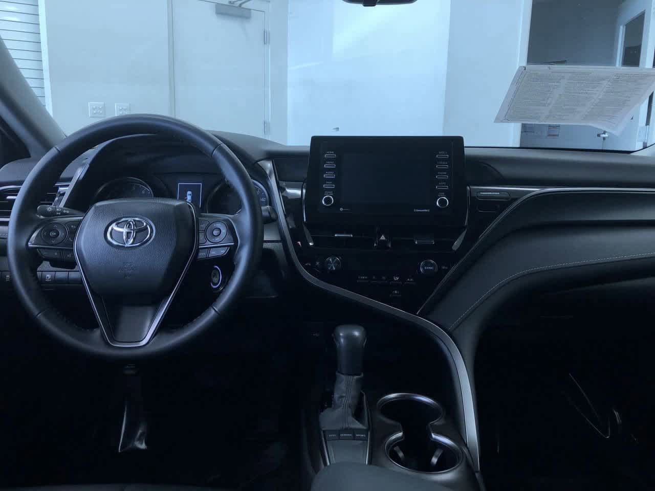 2024 Toyota Camry SE 16