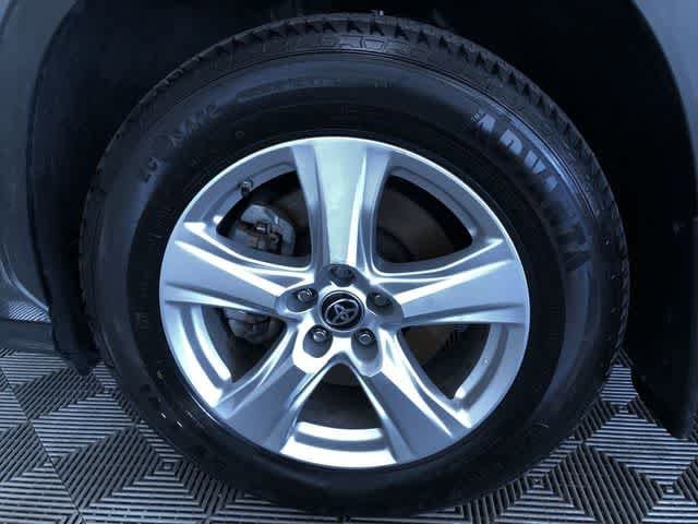 Thumbnail: 2024 Toyota Highlander - 18