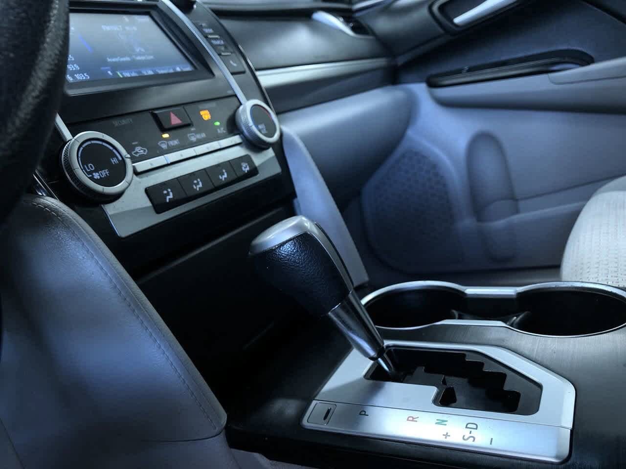 Thumbnail: 2014 Toyota Camry - 30