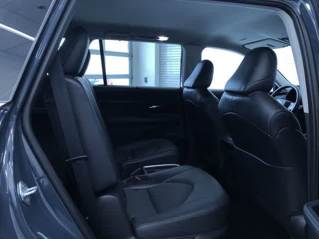 Thumbnail: 2025 Toyota Grand Highlander - 21