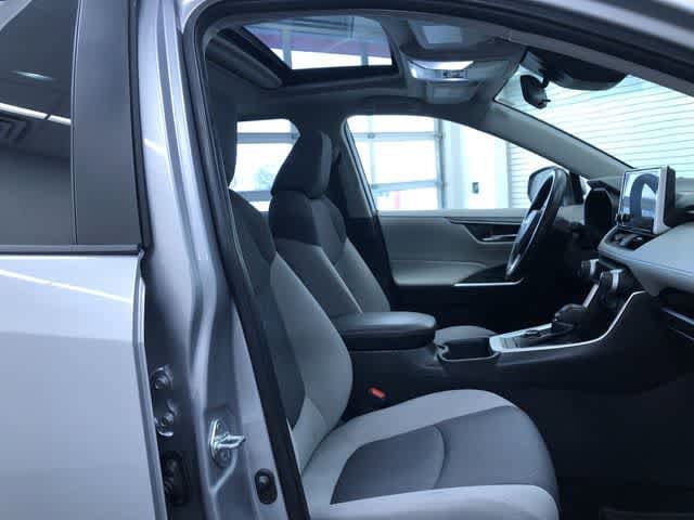 Thumbnail: 2023 Toyota RAV4 - 14