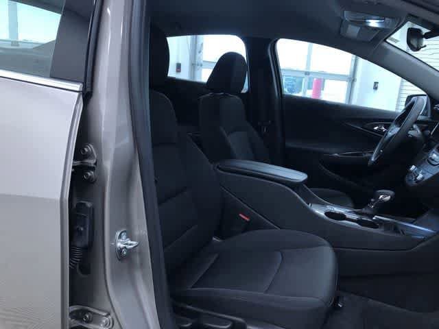 Thumbnail: 2024 Chevrolet Malibu - 23