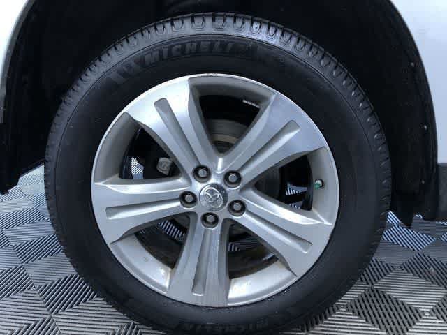 Thumbnail: 2013 Toyota Highlander - 17