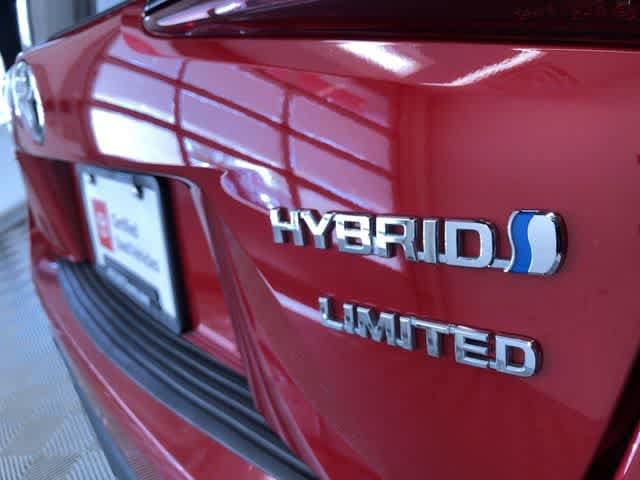 Thumbnail: 2022 Toyota Prius - 15