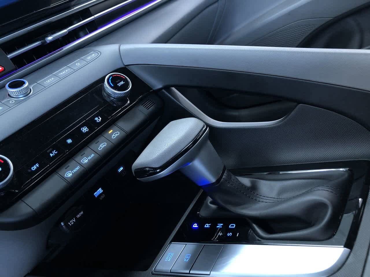 2024 Hyundai Elantra SEL 31