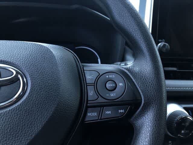 Thumbnail: 2025 Toyota RAV4 - 26