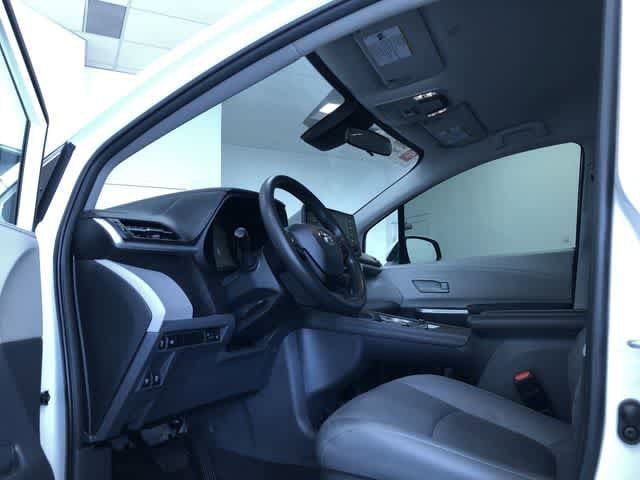 Thumbnail: 2023 Toyota Sienna - 10