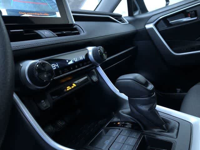 Thumbnail: 2025 Toyota RAV4 - 28